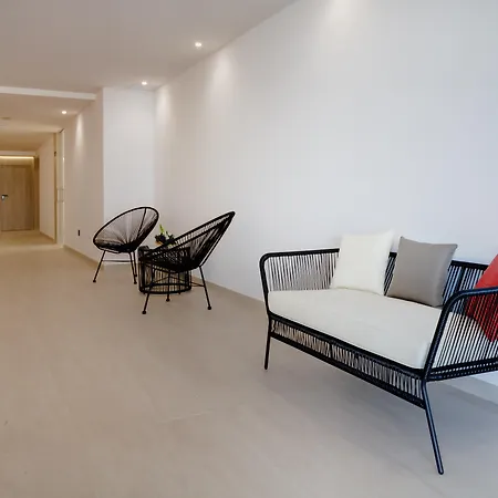 Playa De Foz Hotel & Spa By Gaiarooms